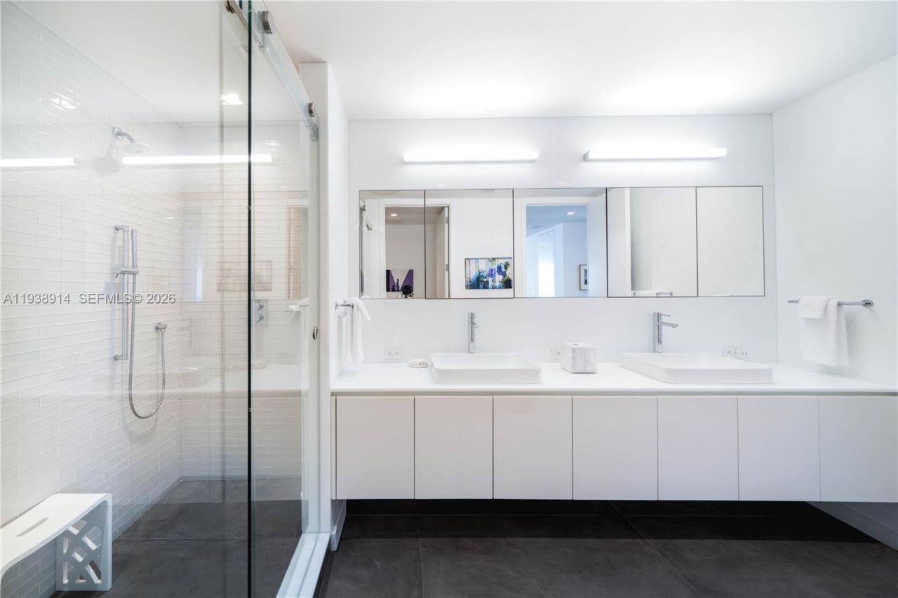 6103 Aqua Ave, Unit 701, Miami Beach, FL 33141 Photo