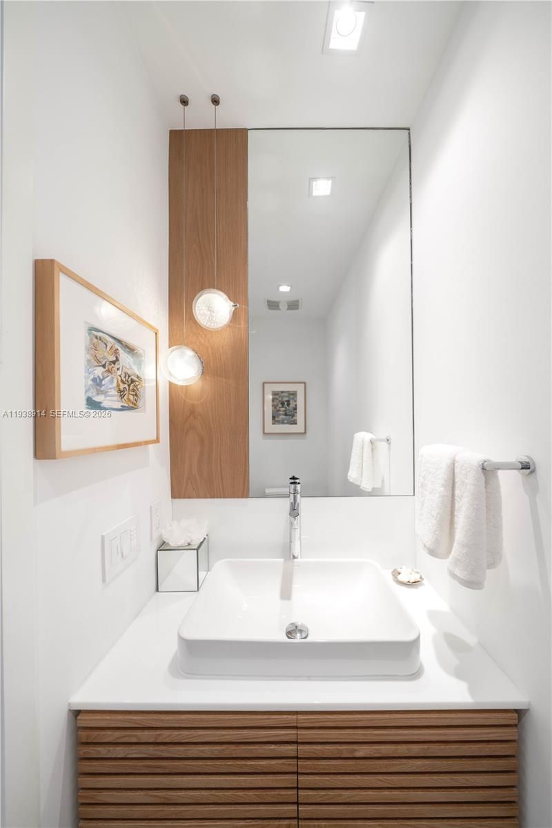 6103 Aqua Ave, Unit 701, Miami Beach, FL 33141 Photo