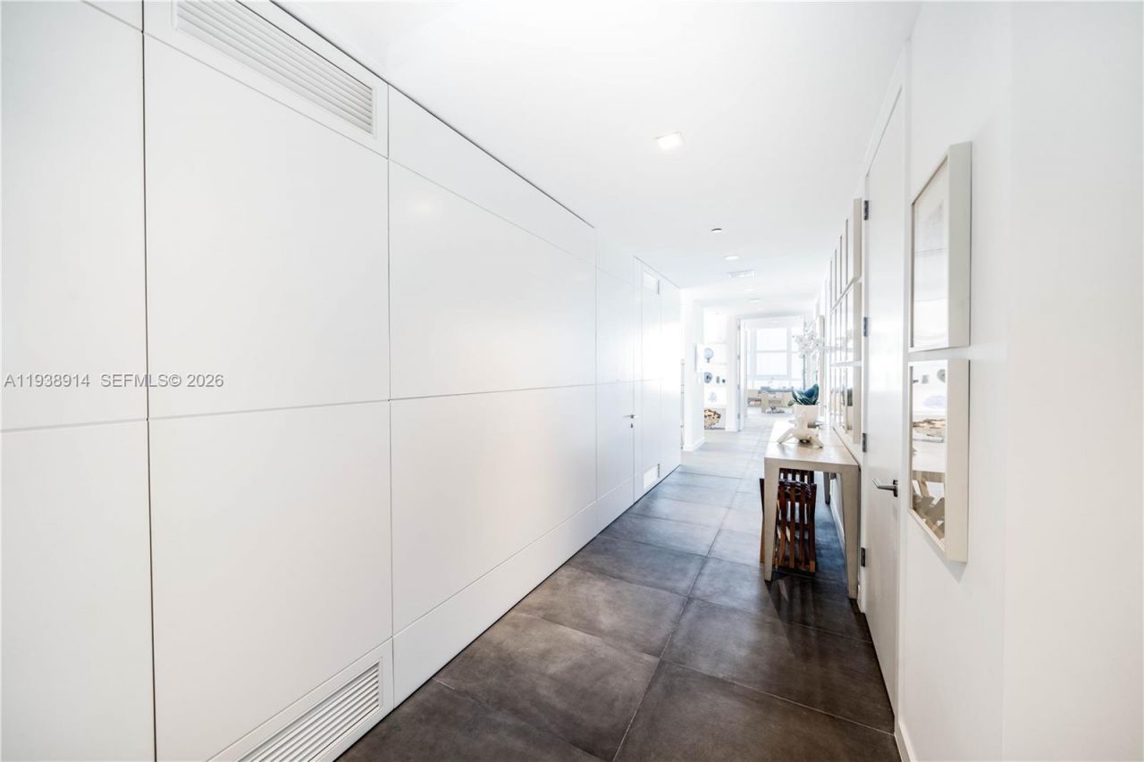 6103 Aqua Ave, Unit 701, Miami Beach, FL 33141 Photo