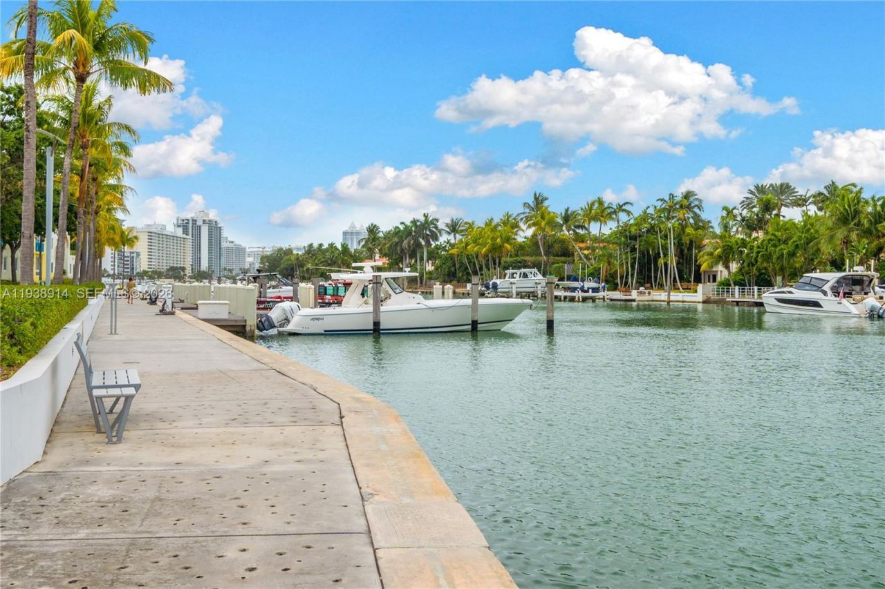 6103 Aqua Ave, Unit 701, Miami Beach, FL 33141 Photo