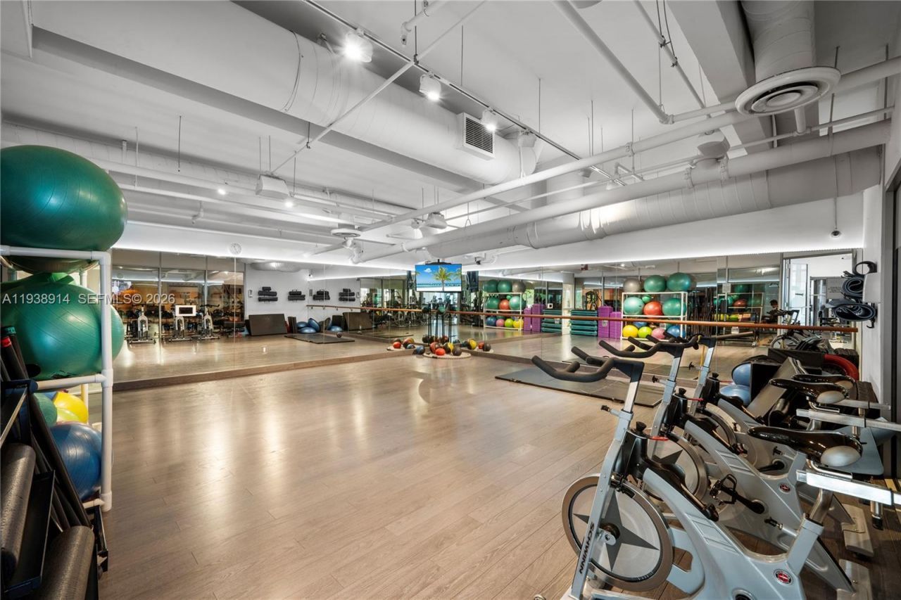 6103 Aqua Ave, Unit 701, Miami Beach, FL 33141 Photo