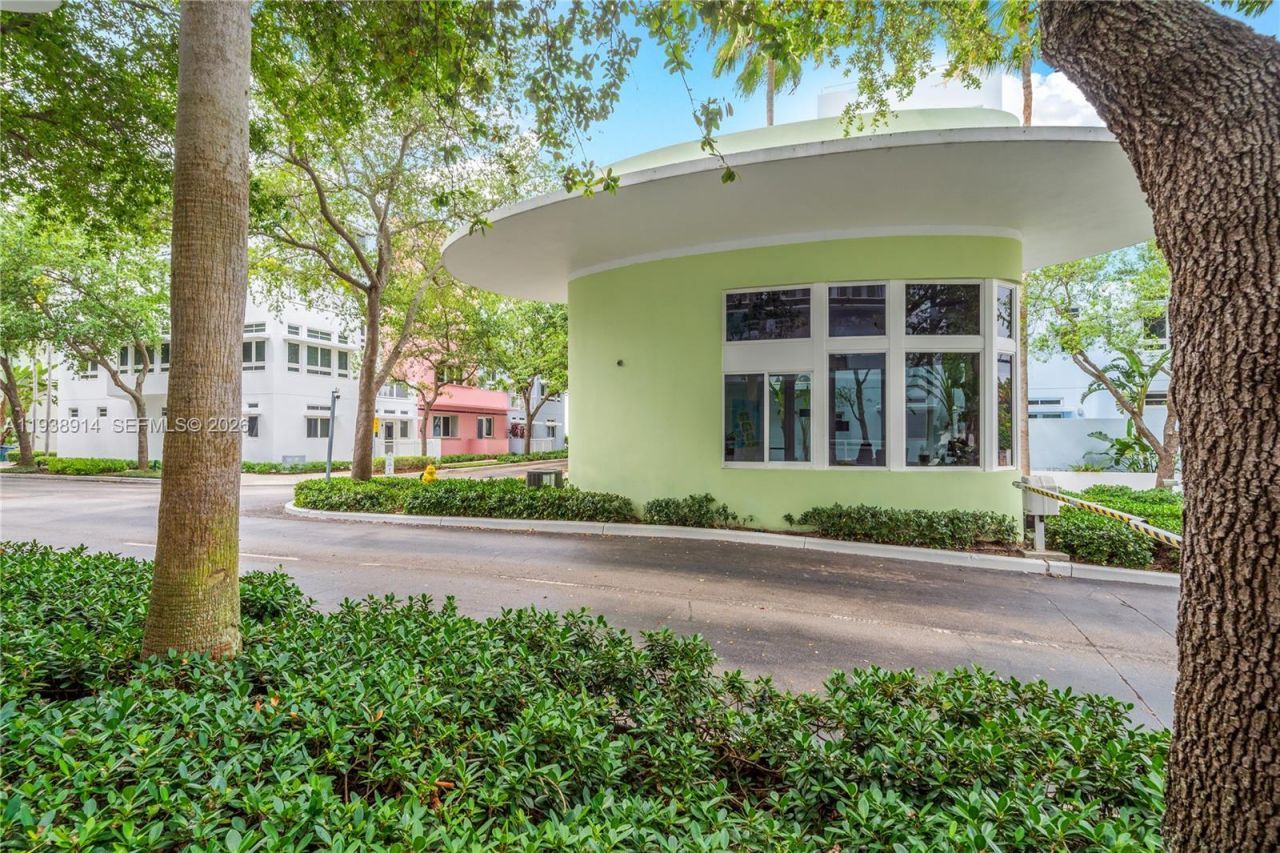 6103 Aqua Ave, Unit 701, Miami Beach, FL 33141 Photo