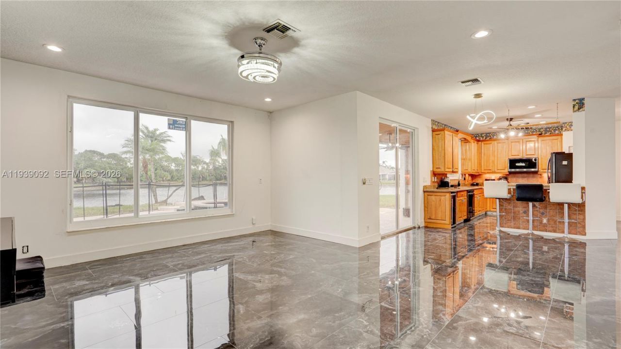 7109 SE Walden Pond Ct, Stuart, FL 34997 Photo