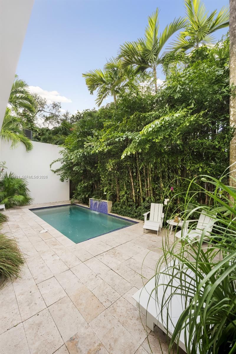 3655 Avocado Ave, Coconut Grove, FL 33133 Photo