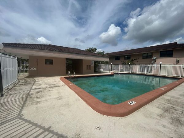 5851 W 20th Ave , Unit 409, Hialeah, FL 33012
