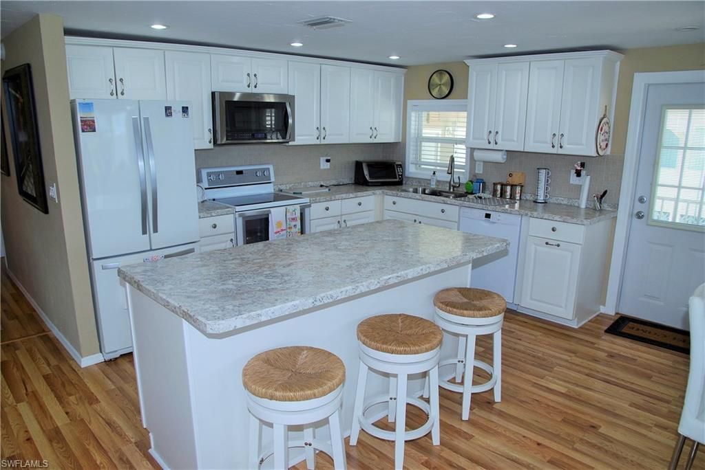 421 Snead Dr , North Fort Myers, FL 33903 Photo