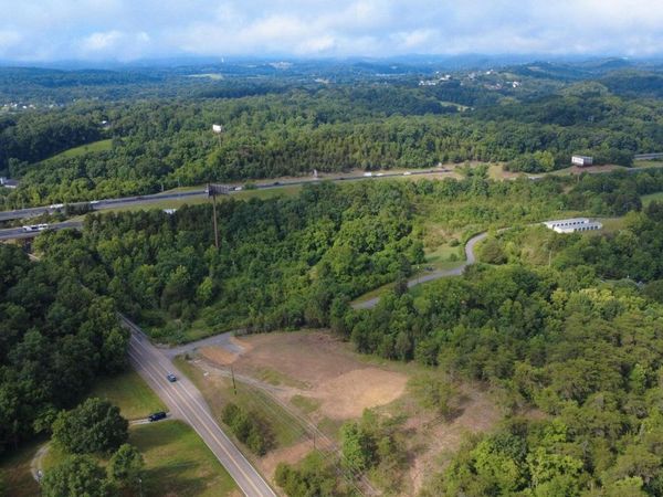 610 Amanda Lane, Kodak, TN 37764