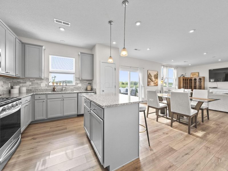 1172 Lake Forest Drive, Hebron, OH 43025 Photo 12