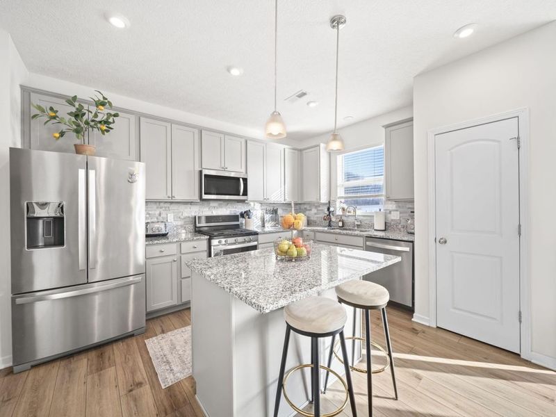 1172 Lake Forest Drive, Hebron, OH 43025 Photo 13