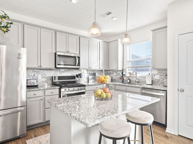 1172 Lake Forest Drive, Hebron, OH 43025 Photo 14