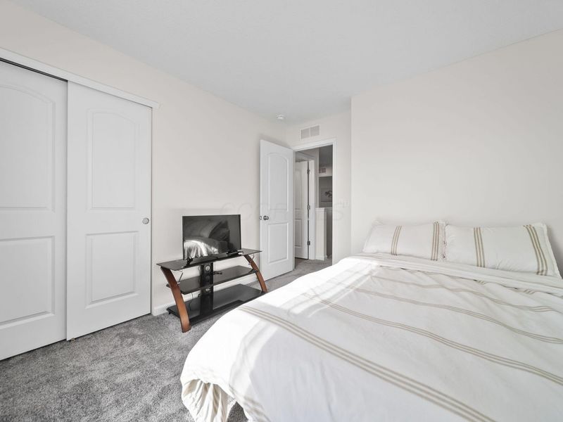 1172 Lake Forest Drive, Hebron, OH 43025 Photo 32