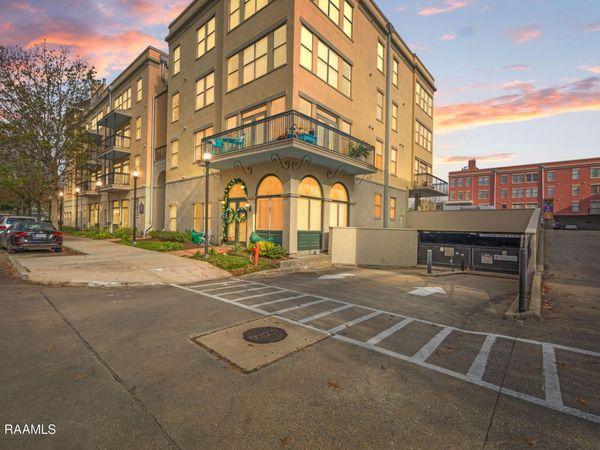 201 Settlers Trace Boulevard, Unit Apt 1405, Lafayette, LA 70508