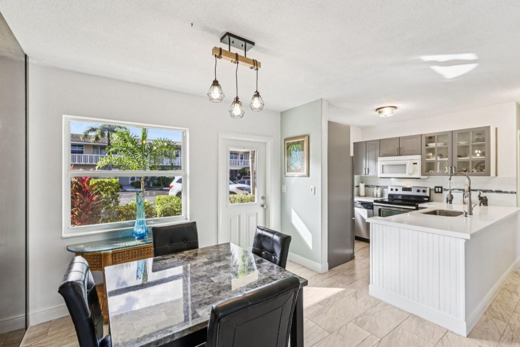 2131 NE 42nd Court, Unit 106E, Lighthouse Point, FL 33064 Photo