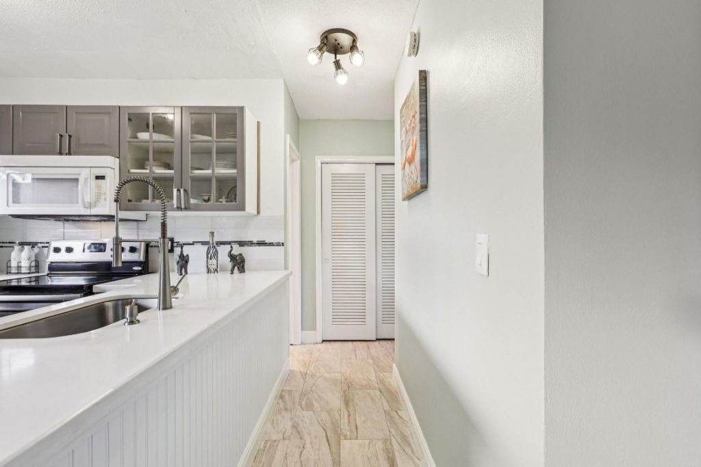 2131 NE 42nd Court, Unit 106E, Lighthouse Point, FL 33064 Photo