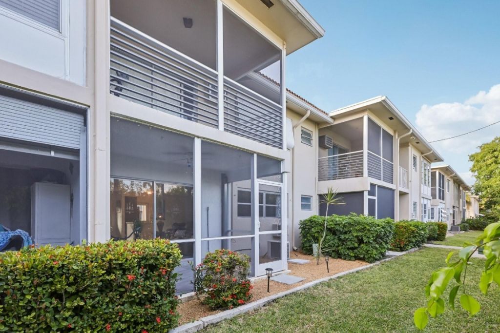 2131 NE 42nd Court, Unit 106E, Lighthouse Point, FL 33064 Photo