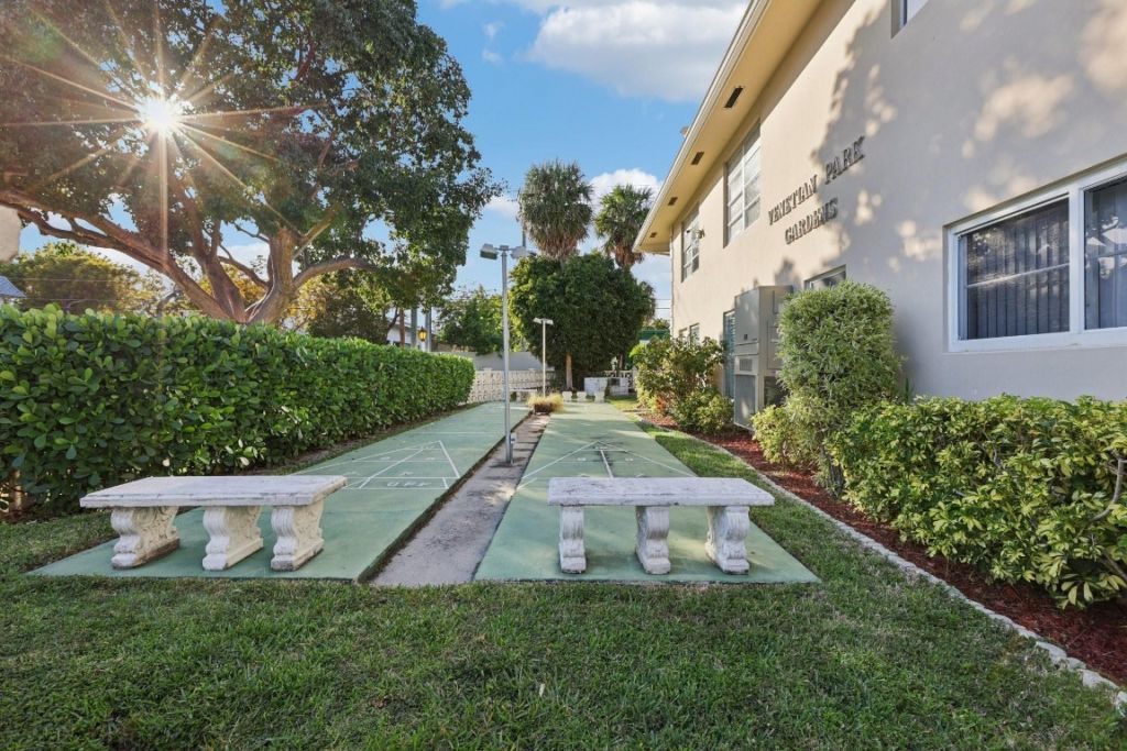 2131 NE 42nd Court, Unit 106E, Lighthouse Point, FL 33064 Photo