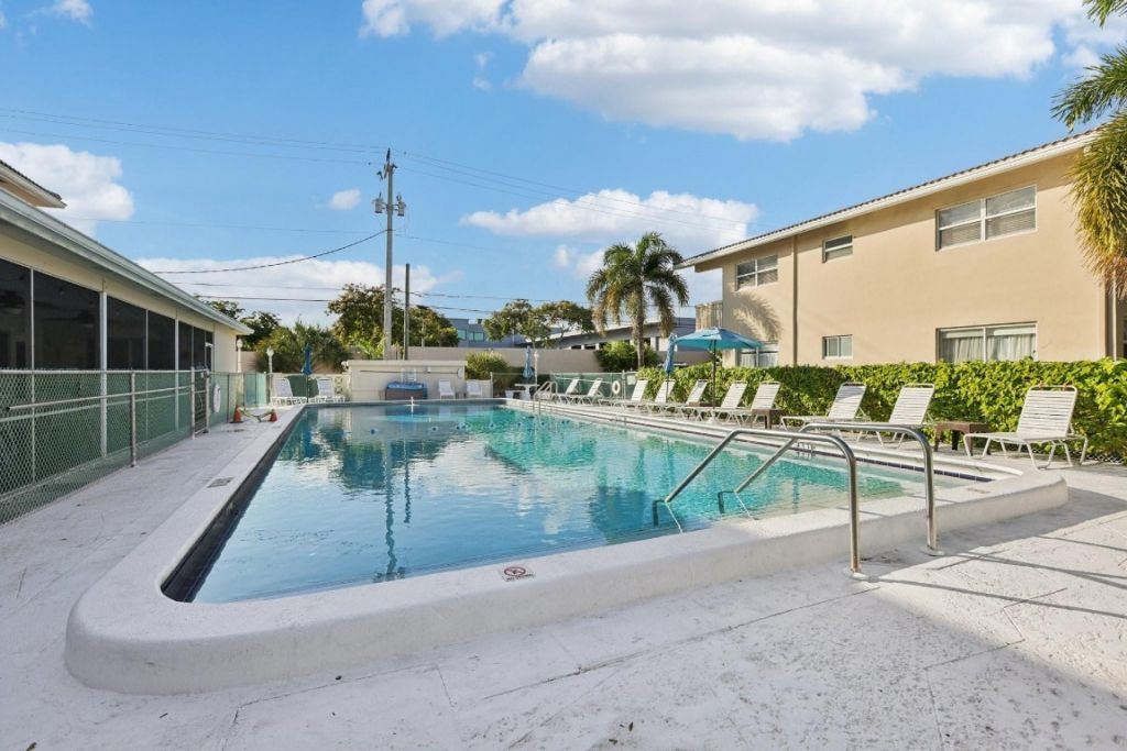 2131 NE 42nd Court, Unit 106E, Lighthouse Point, FL 33064 Photo