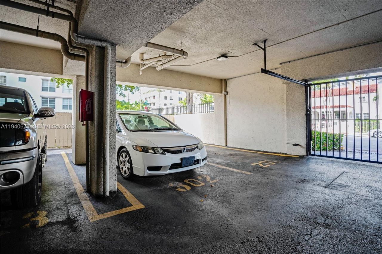 7801 Abbott Ave, Unit 302, Miami Beach, FL 33141 Photo