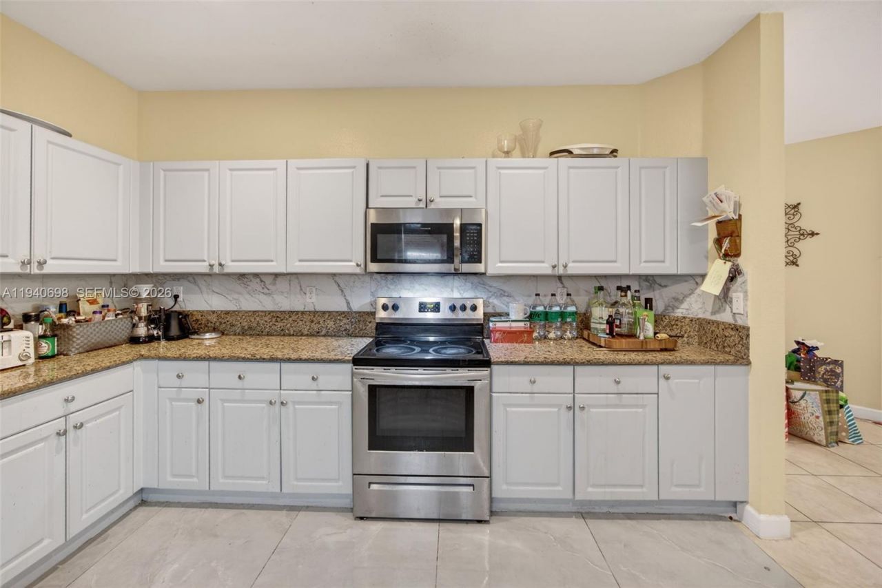 367 NE 36th Ave Rd, Homestead, FL 33033 Photo