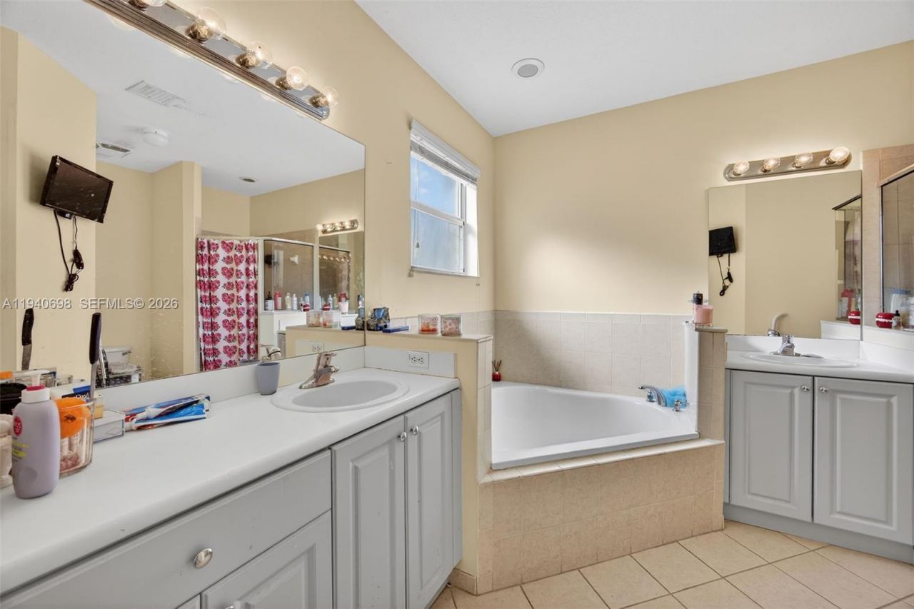 367 NE 36th Ave Rd, Homestead, FL 33033 Photo