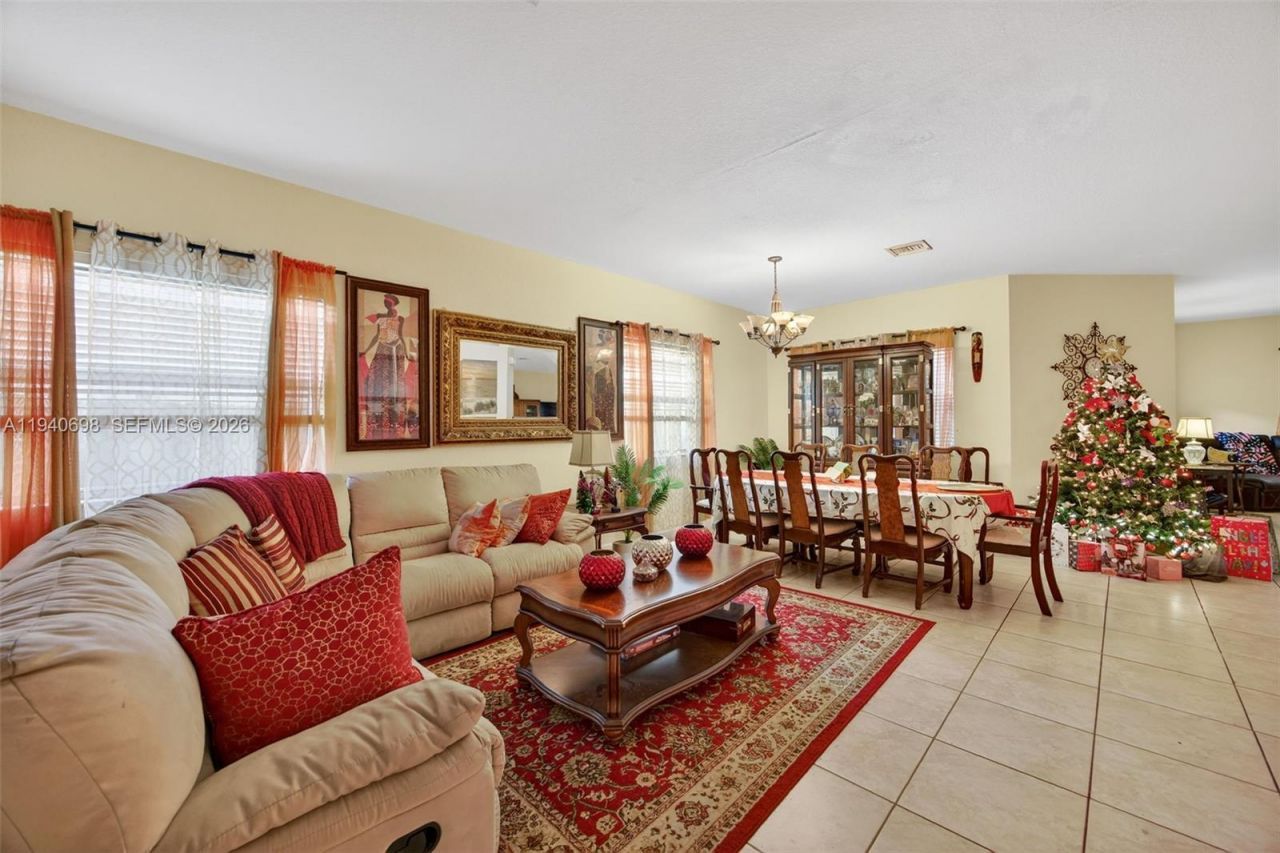 367 NE 36th Ave Rd, Homestead, FL 33033 Photo