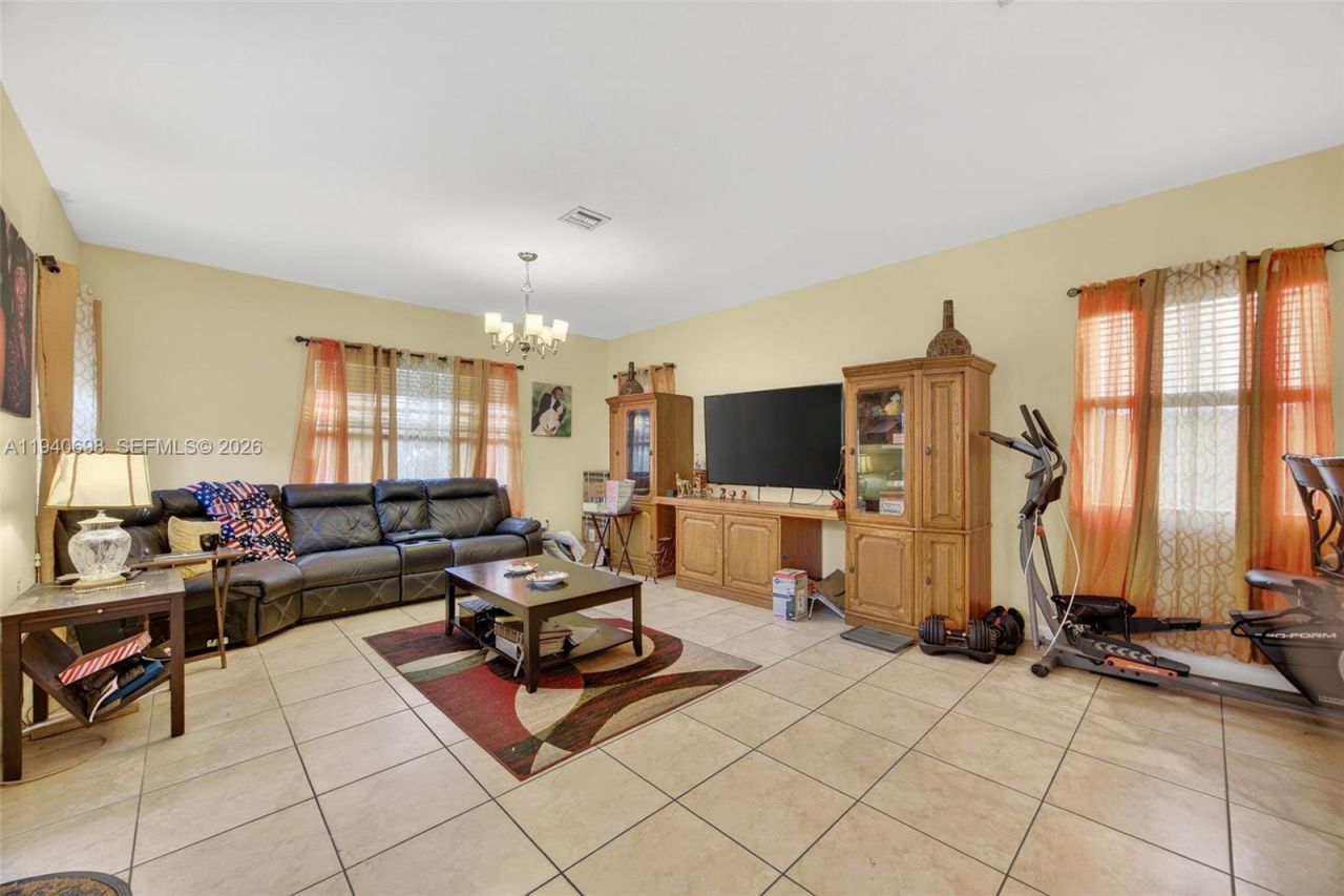 367 NE 36th Ave Rd, Homestead, FL 33033 Photo