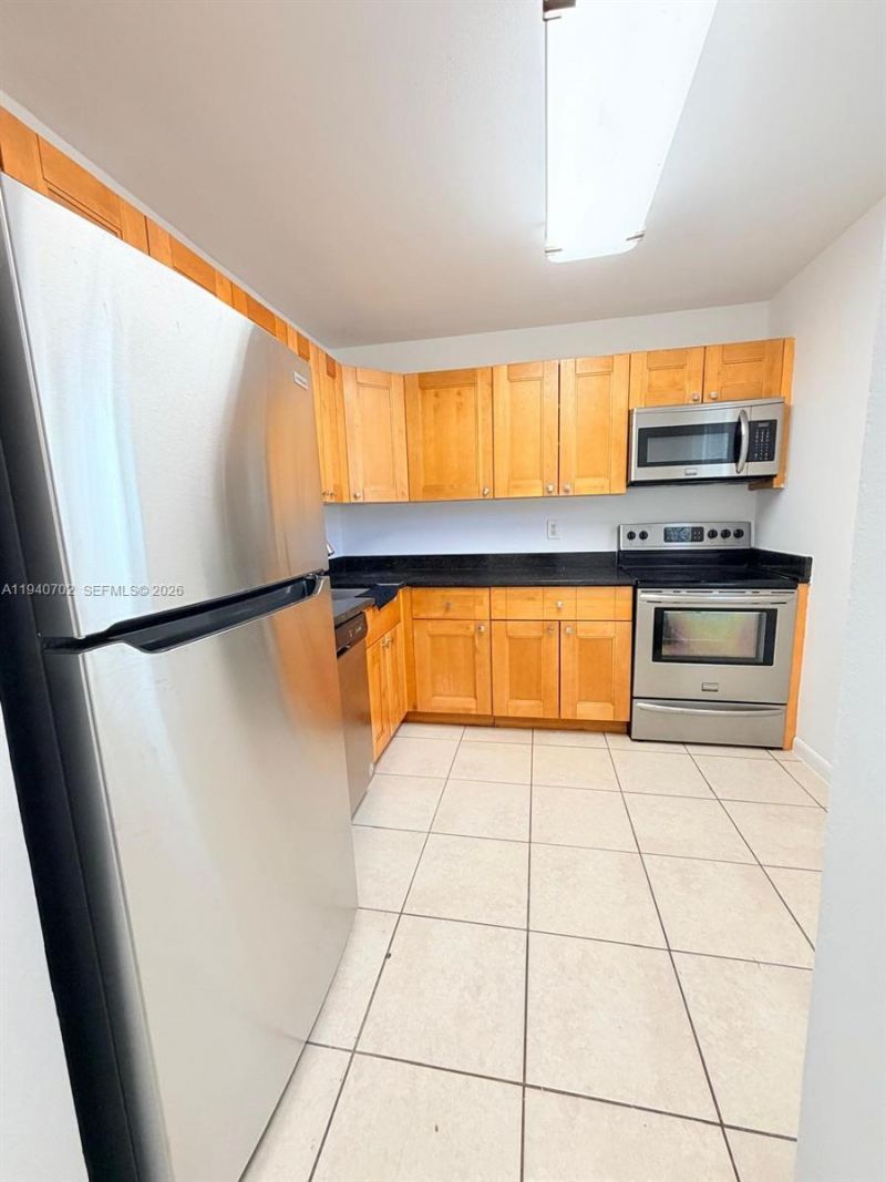 7840 Camino Real, Unit P303, Miami, FL 33143 Photo