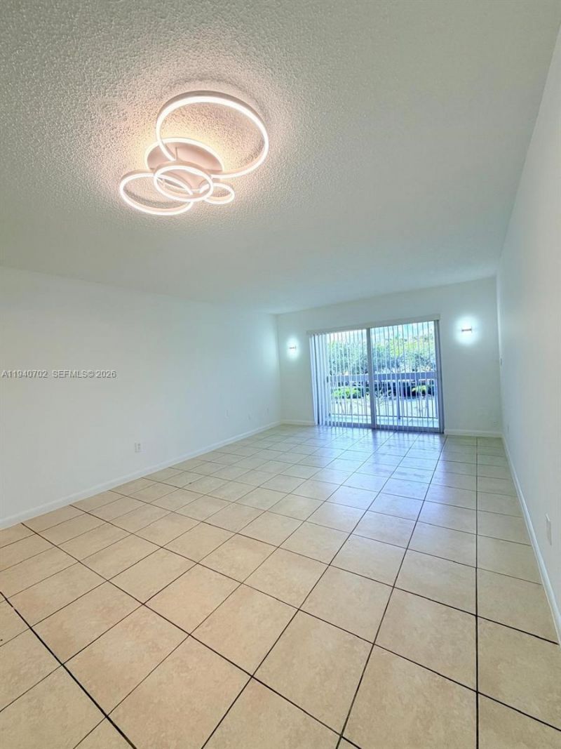 7840 Camino Real, Unit P303, Miami, FL 33143 Photo