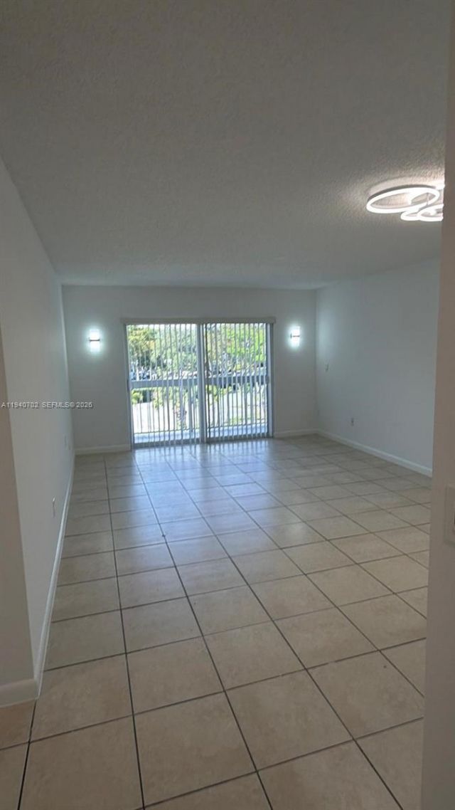 7840 Camino Real, Unit P303, Miami, FL 33143 Photo