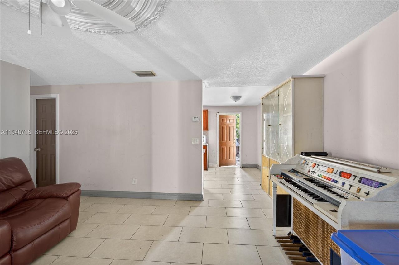 2021 NW 29th Ave , Fort Lauderdale, FL 33311 Photo