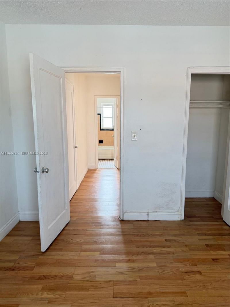 3671 SW 10th St , Unit 9B, Miami, FL 33135 Photo