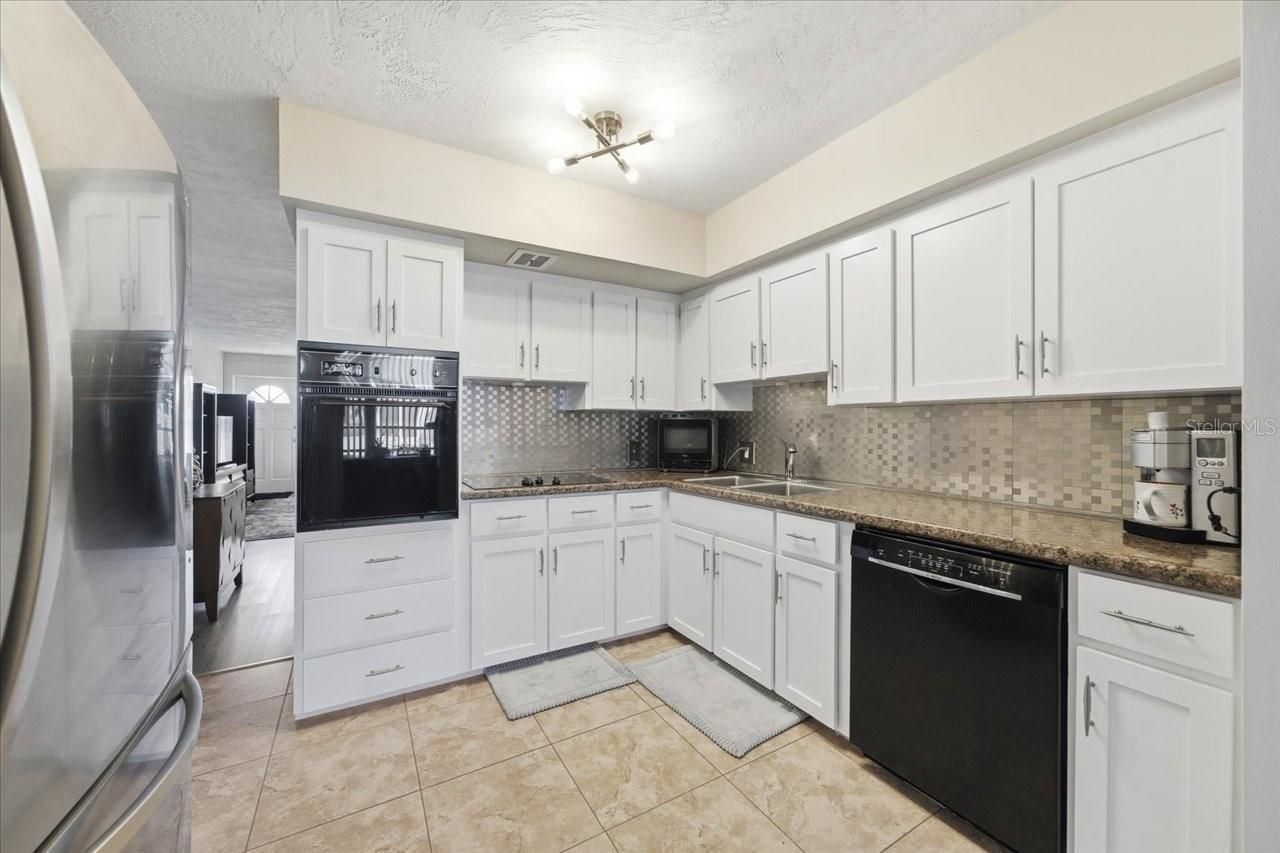 5861 42nd Terrace N, Unit 1608, Kenneth City, FL 33709 Photo