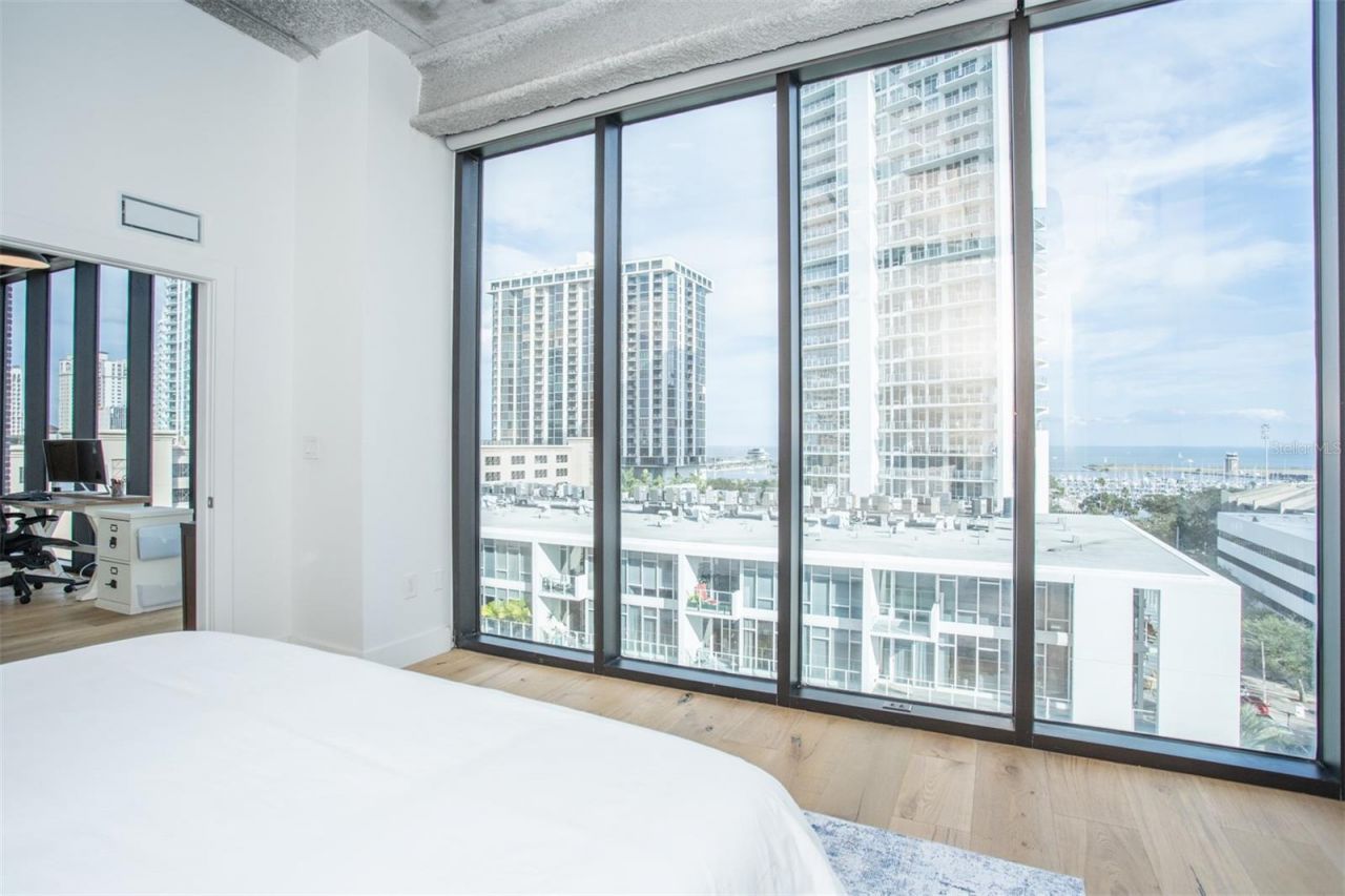 175 2nd Street S, Unit 808, Saint Petersburg, FL 33701 Photo