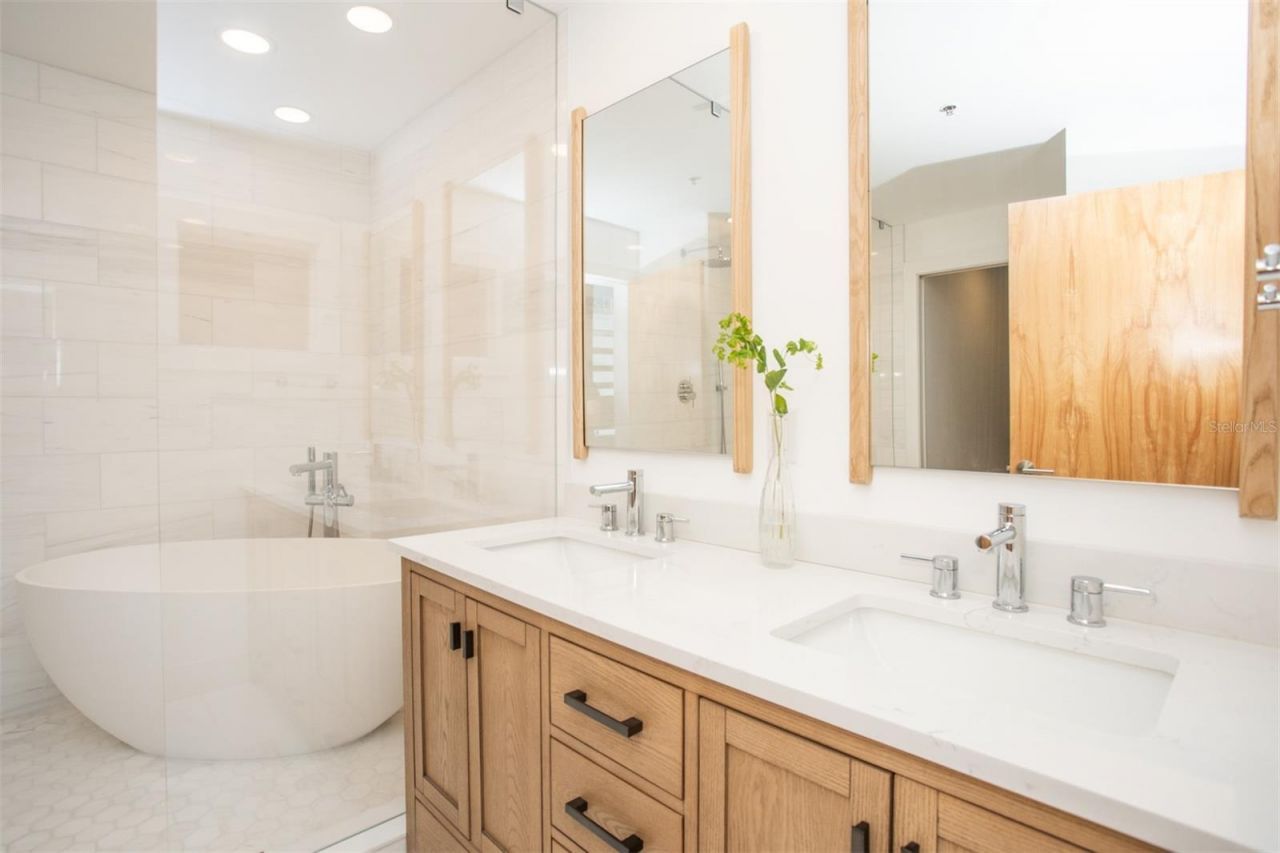 175 2nd Street S, Unit 808, Saint Petersburg, FL 33701 Photo