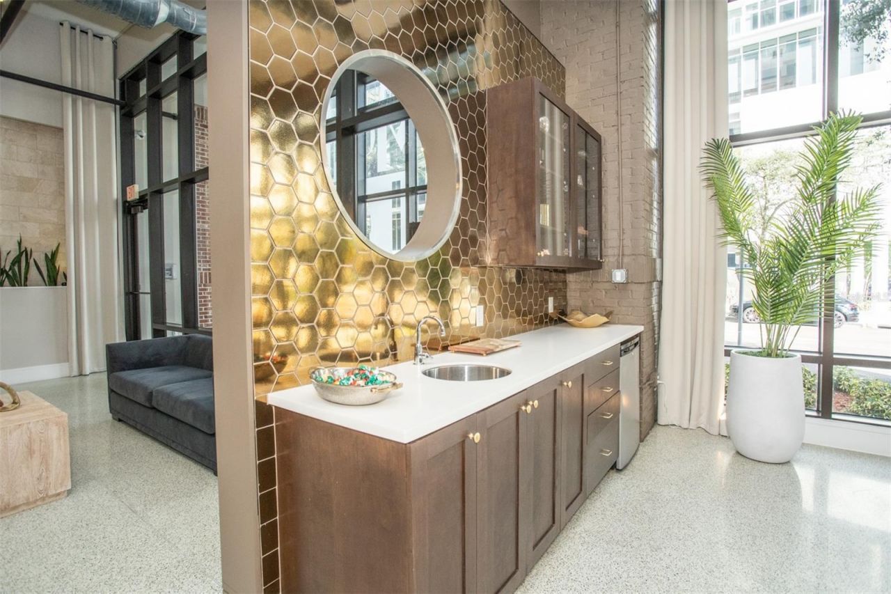 175 2nd Street S, Unit 808, Saint Petersburg, FL 33701 Photo