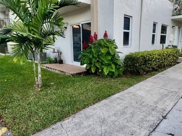 7111 SW 129TH AVENUE, Unit 1, MIAMI, FL 33183
