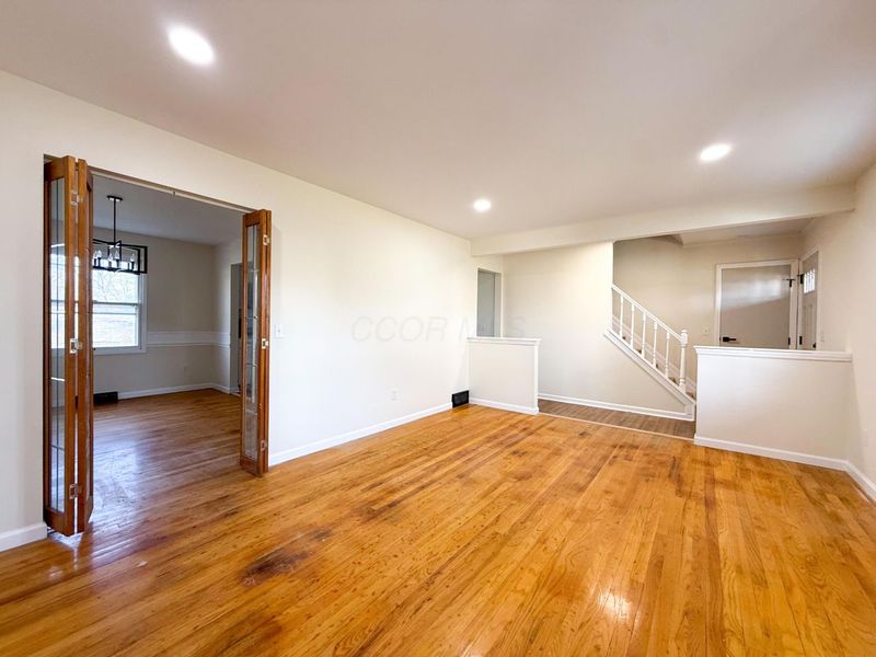 1380 Sunflower Drive, Columbus, OH 43204 Photo 4