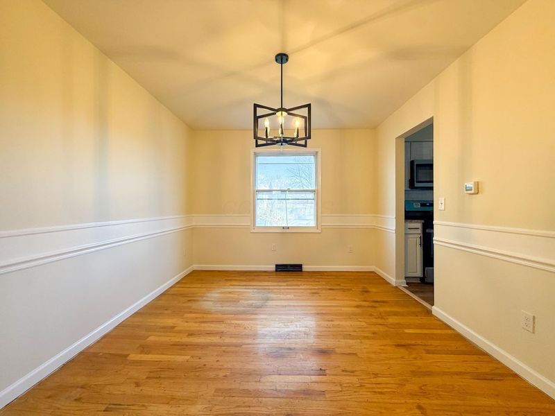 1380 Sunflower Drive, Columbus, OH 43204 Photo 5