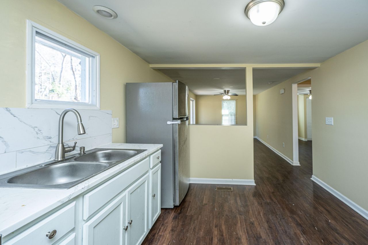 117 Roberts Road Photo 15