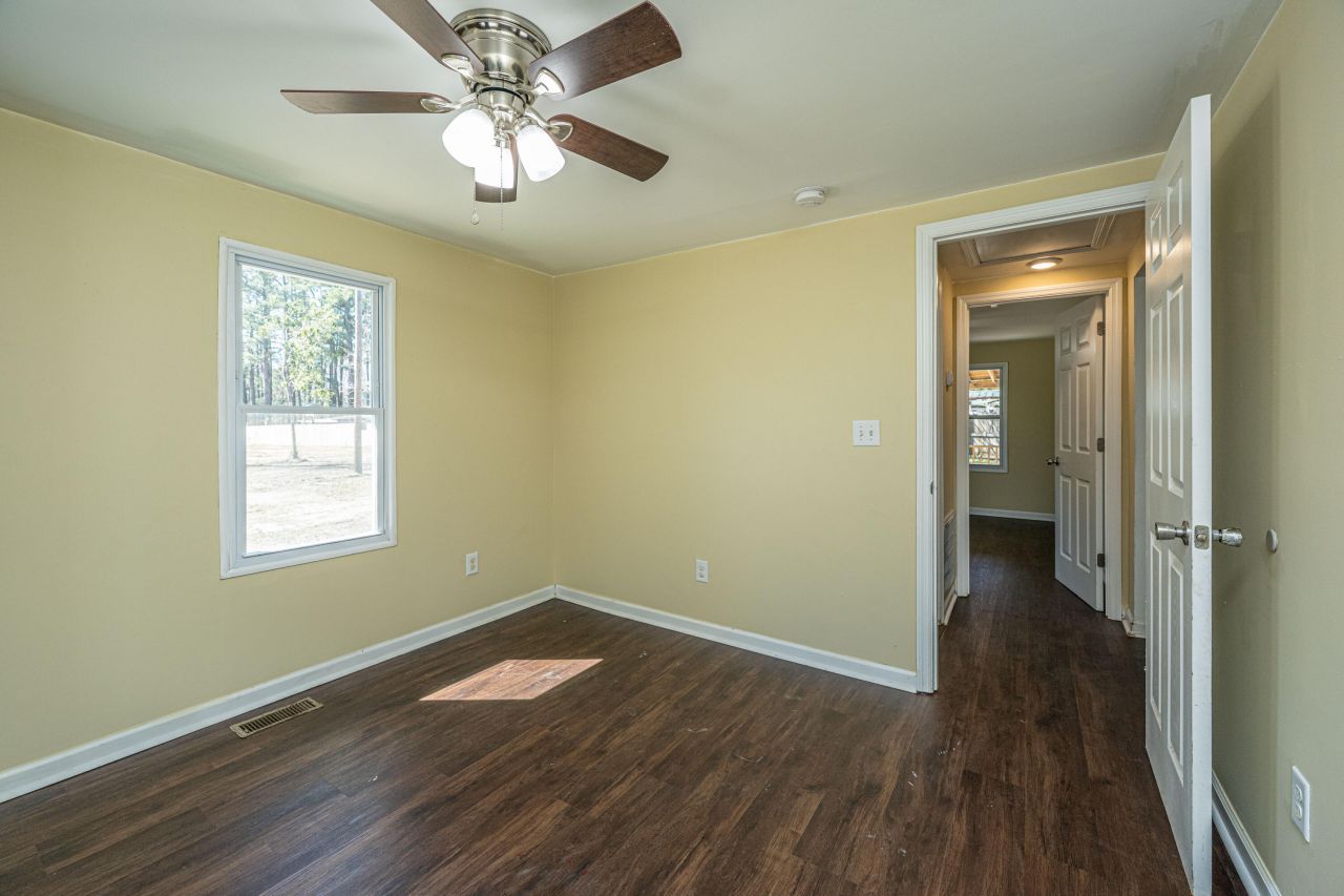 117 Roberts Road Photo 17