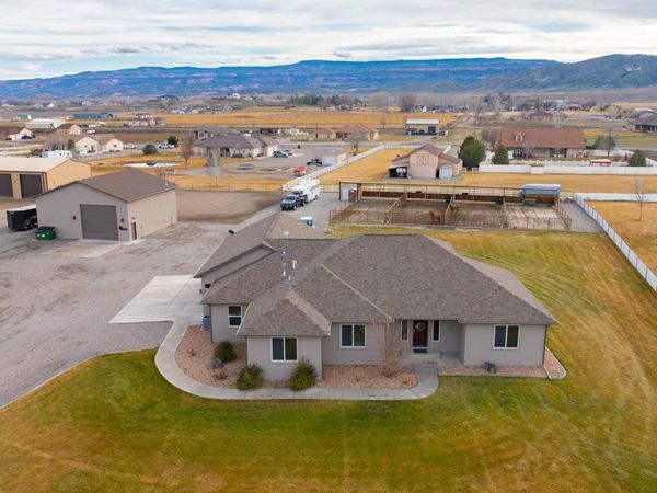 1338 Lutes Crossing Drive, Loma, CO 81524