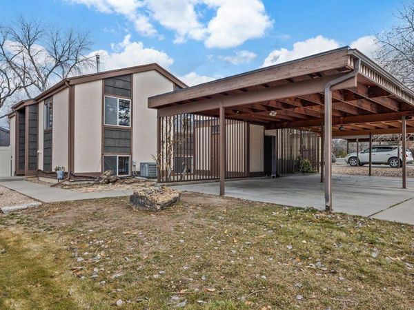 1042 Lakeside Court, Grand Junction, CO 81506