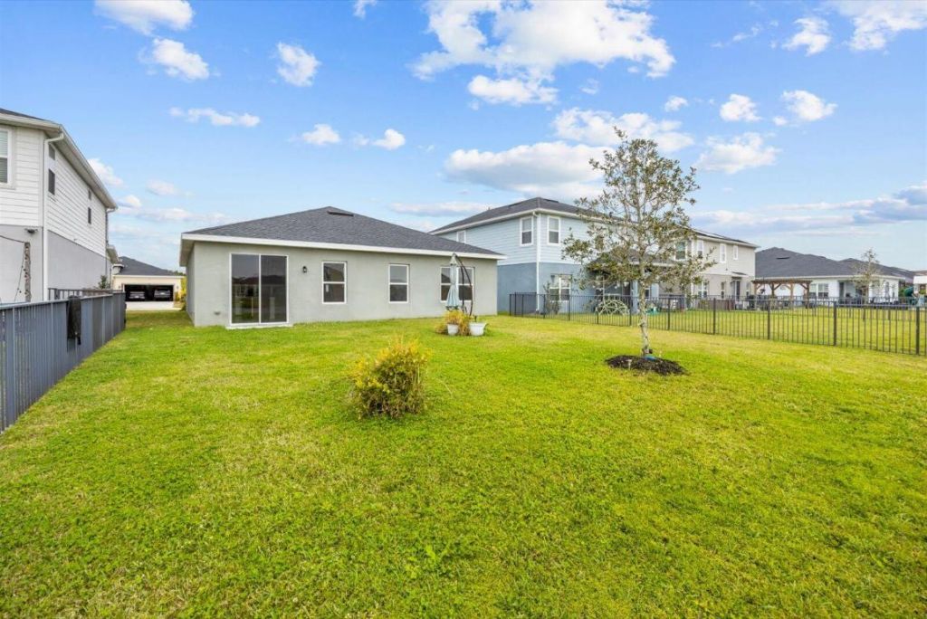 10813 SW Vasari Way, Port Saint Lucie, FL 34987 Photo