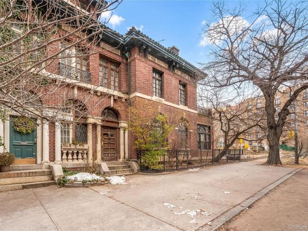 811 Riverside Drive, New York (Manhattan), NY 10032