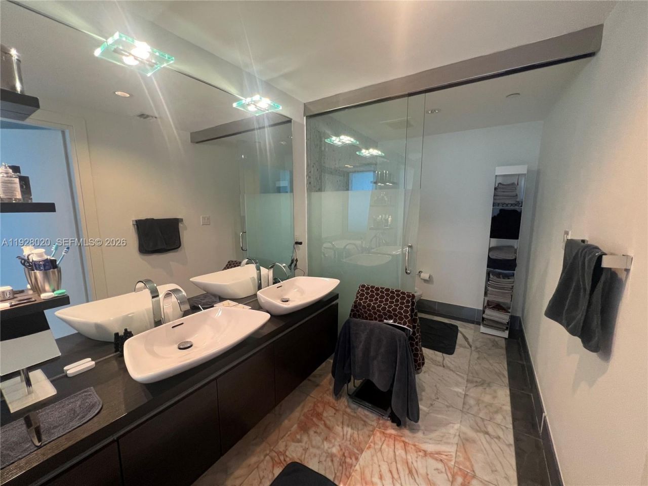 200 Biscayne Boulevard Way, Unit 3106, Miami, FL 33131 Photo