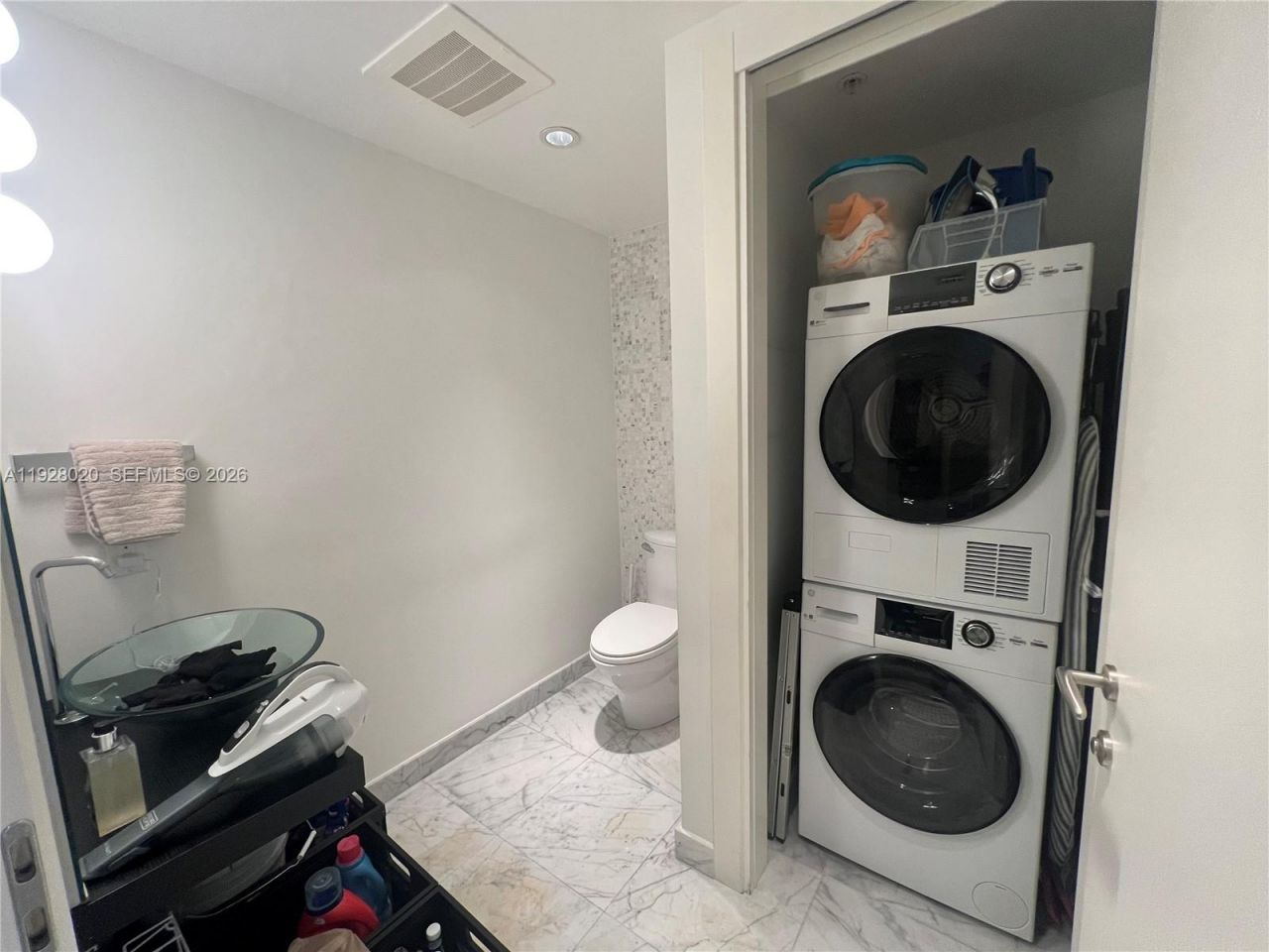 200 Biscayne Boulevard Way, Unit 3106, Miami, FL 33131 Photo