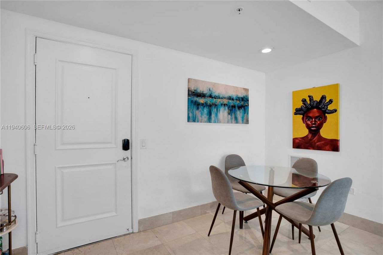 480 NE 30th St, Unit 705, Miami, FL 33137 Photo