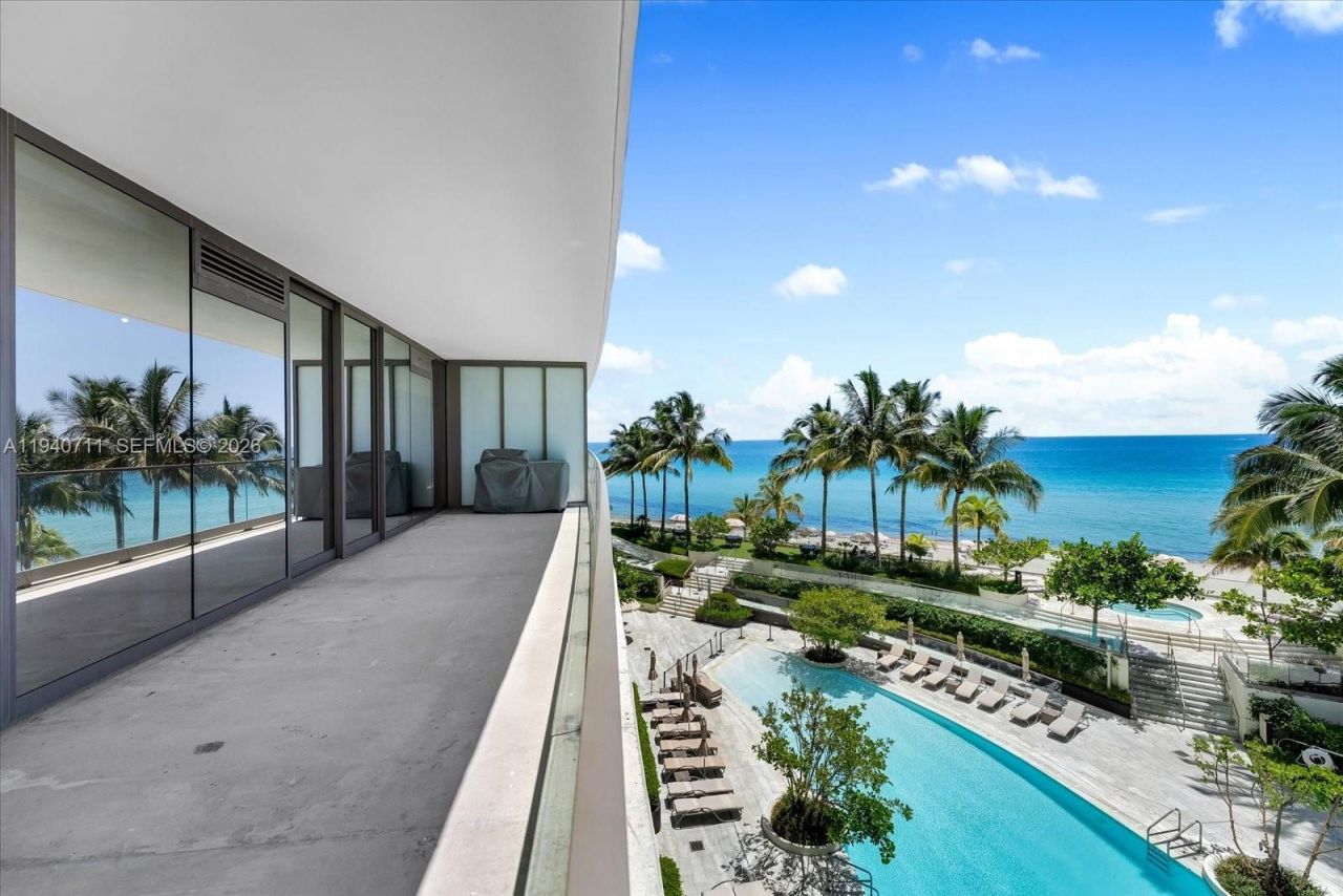 18975 Collins Ave, Unit 302, Sunny Isles Beach, FL 33160 Photo