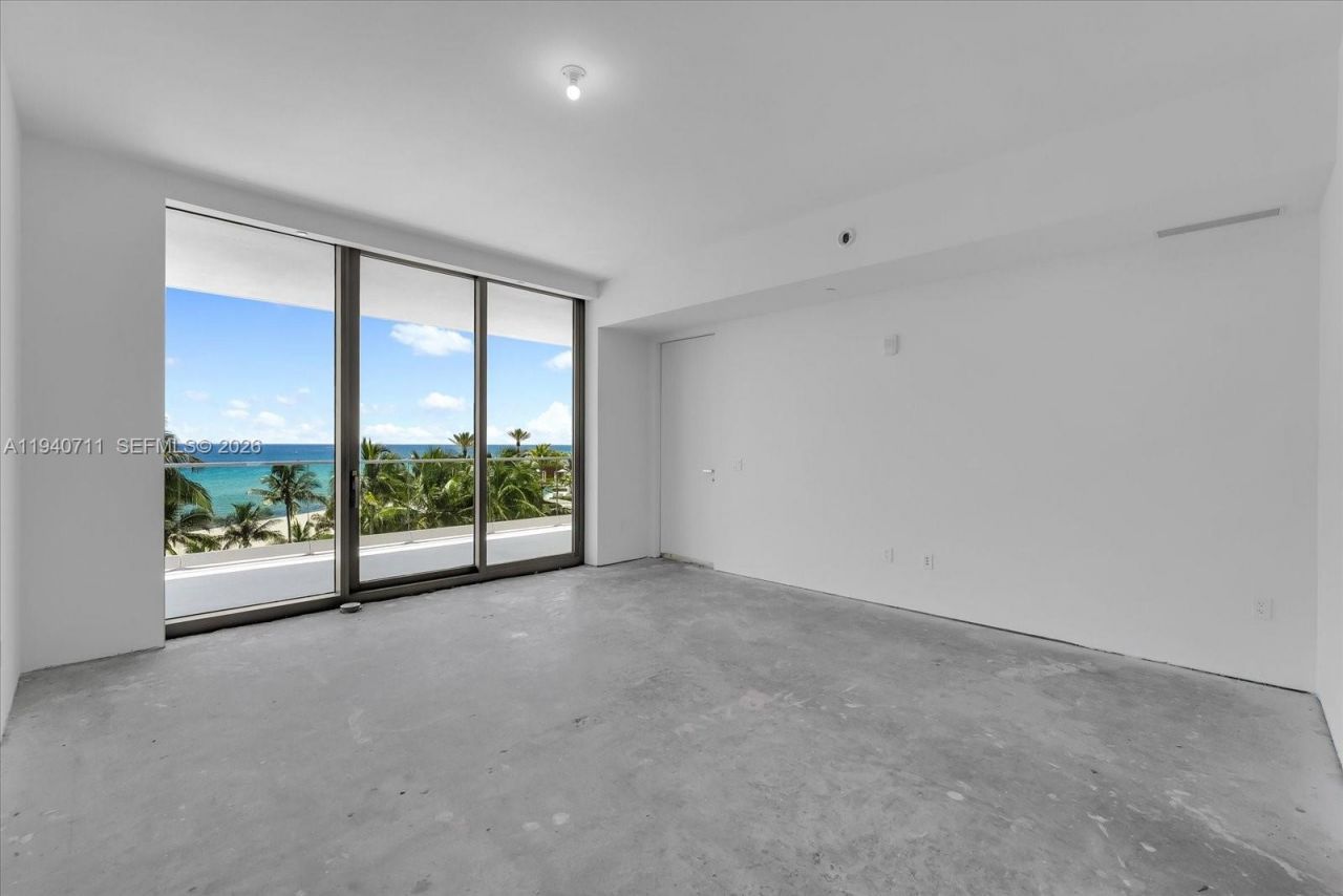 18975 Collins Ave, Unit 302, Sunny Isles Beach, FL 33160 Photo