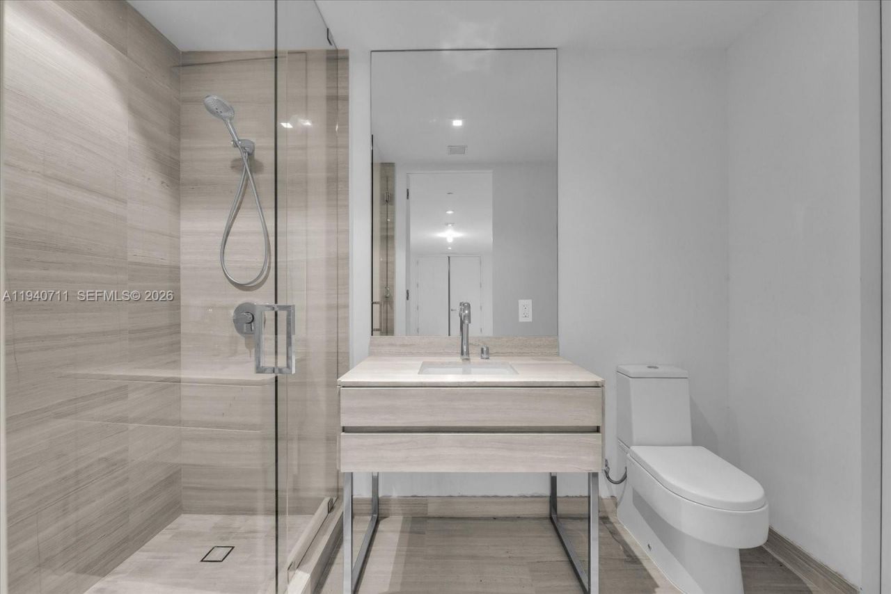 18975 Collins Ave, Unit 302, Sunny Isles Beach, FL 33160 Photo